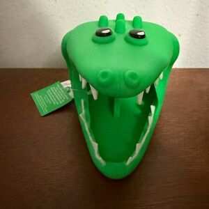 Bath & Body Works Chomp Chompy Gator Alligator Hand Soap Holder with Light new